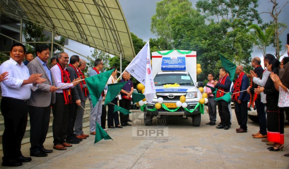 Anoop Khinchi, IAS, flags off the GPS-enabled Mobile Medical Unit (MMU) for Noklak district in Kohima on July 24. (DIPR Photo)